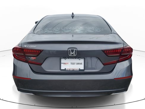 Used 2018 Honda Accord EX image 5