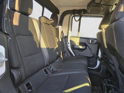 Used 2020 Jeep Gladiator Sport w/ Quick Order Package 24S image 18