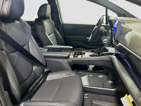 New 2026 Toyota Sienna Platinum image 30