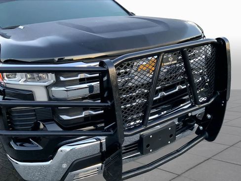 Used 2024 Chevrolet Silverado 1500 LTZ w/ LTZ Premium Package AWD/4WD image 29