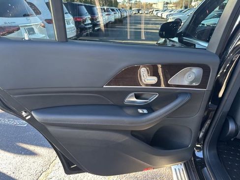 Certified 2025 Mercedes-Benz GLS 450 4MATIC image 23