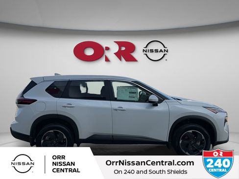New 2026 Nissan Rogue SV w/ Cold Weather Package FWD image 4