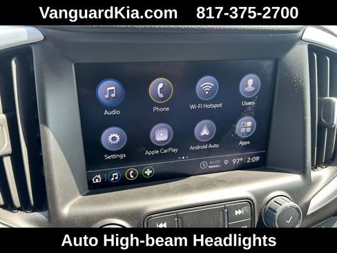 Used 2024 GMC Terrain SLT image 19