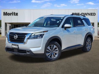 Used 2025 Nissan Pathfinder SV