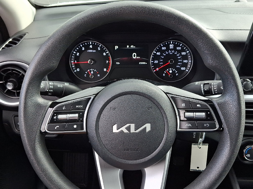 Used 2024 Kia Forte LXS w/ LXS Technology Package FWD image 19
