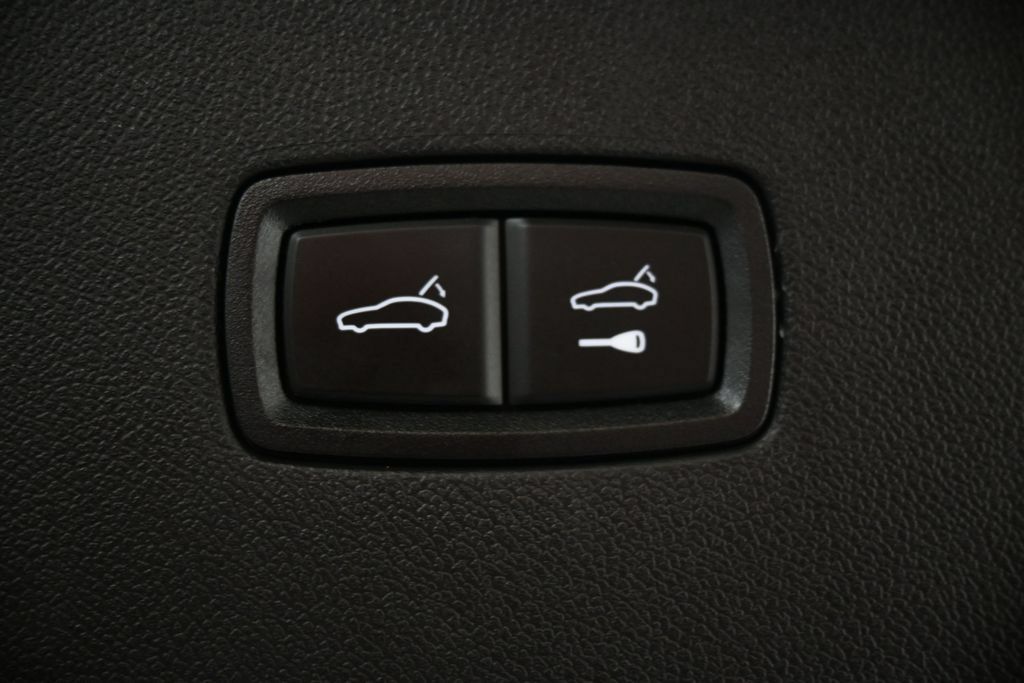 Used 2023 Porsche Cayenne GTS AWD/4WD image 35