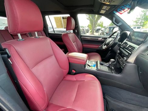 Used 2023 Lexus GX 460 Premium w/ Premium Package AWD/4WD image 28