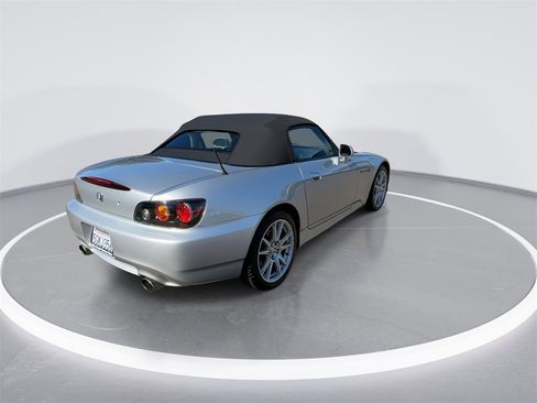 Used 2004 Honda S2000 image 13
