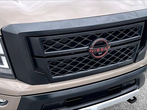 Used 2024 Nissan Titan PRO-4X w/ Pro-4x Convenience Package image 30