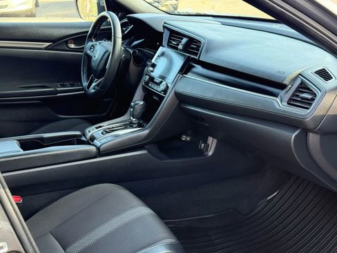 Used 2021 Honda Civic Sport image 16
