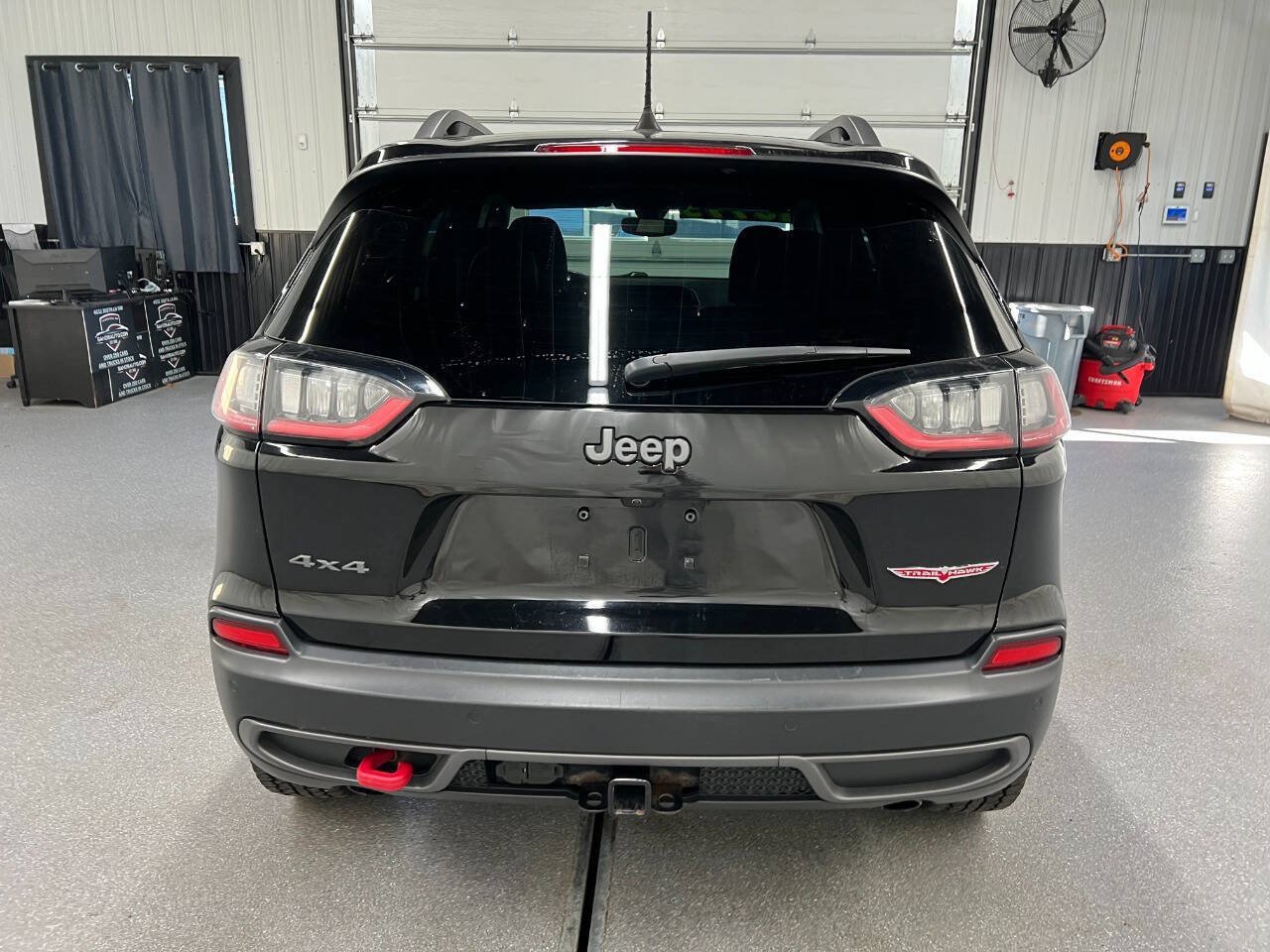 Used 2019 Jeep Cherokee Trailhawk w/ Comfort/Convenience Group AWD/4WD image 5