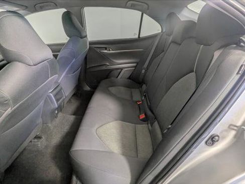 Used 2022 Toyota Camry LE image 17
