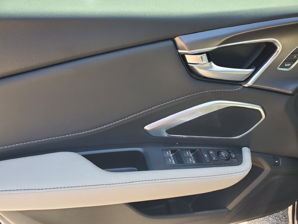 New 2026 Acura RDX SH-AWD image 12