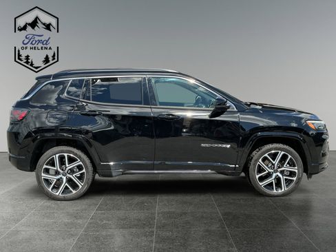 Used 2025 Jeep Compass Limited w/ Elite Group AWD/4WD image 6
