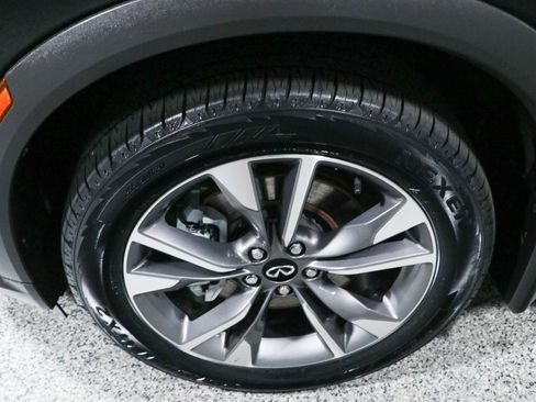 Used 2023 INFINITI QX60 Luxe w/ Cargo Package FWD image 11
