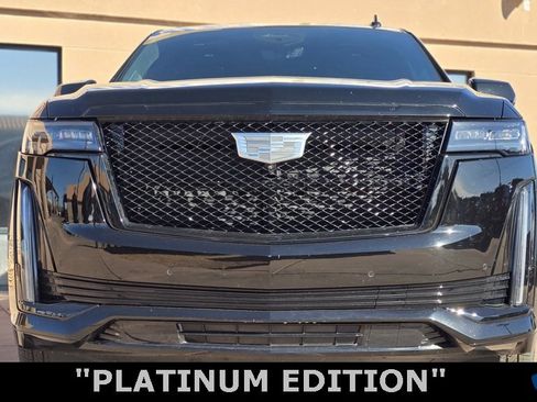 Used 2023 Cadillac Escalade ESV Sport Platinum image 15