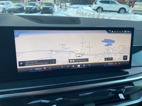 Used 2026 BMW X5 xDrive40i w/ M Sport Package image 10