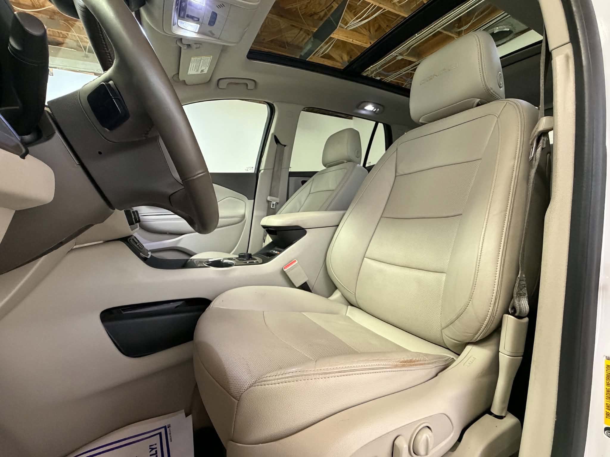 Used 2018 GMC Terrain Denali w/ Advanced Safety Package FWD image 30