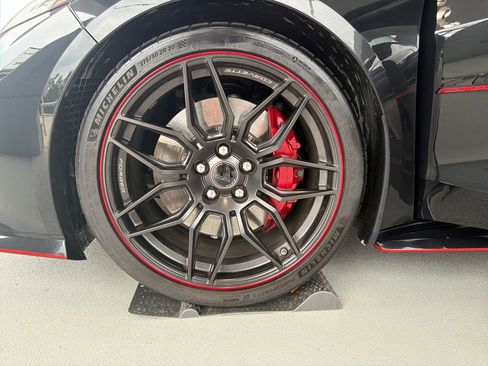 Used 2023 Chevrolet Corvette Z06 RWD image 25