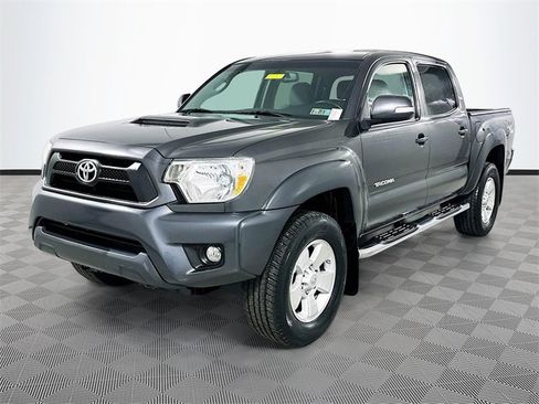 Used 2013 Toyota Tacoma 4x4 Double Cab image 3