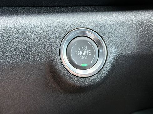 New 2026 GMC Terrain AT4 w/ LPO, Black Badging Package AWD/4WD image 20