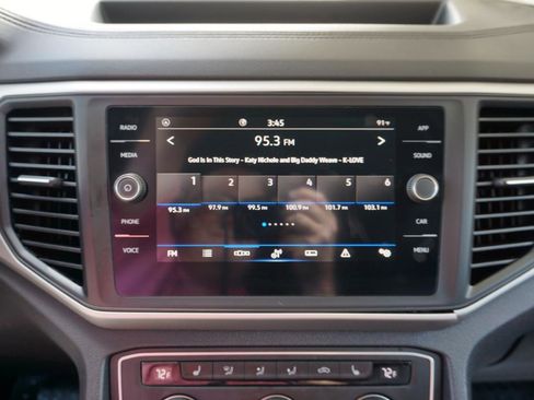 Used 2021 Volkswagen Atlas SE FWD image 12
