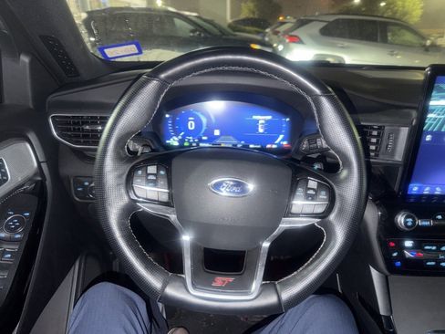 Used 2021 Ford Explorer ST w/ Equipment Group 401A image 7