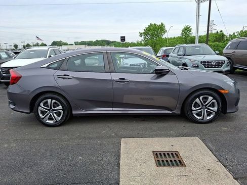 Used 2018 Honda Civic LX image 7