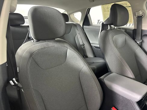 Used 2025 Kia K4 FWD image 26