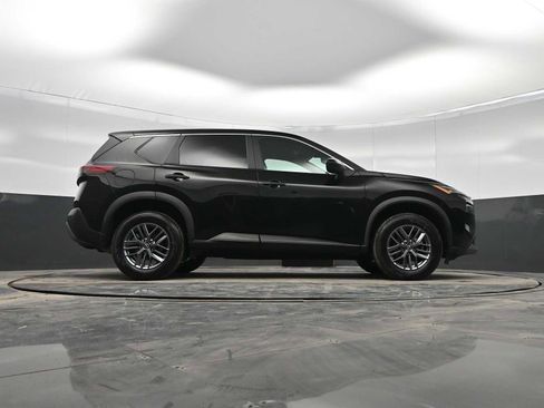 Used 2023 Nissan Rogue S image 37