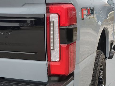 New 2026 Ford F350 Platinum image 40