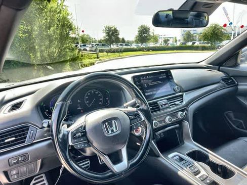 Used 2022 Honda Accord Sport image 15