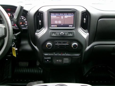 Used 2022 Chevrolet Silverado 2500 W/T w/ WT Convenience Package image 15