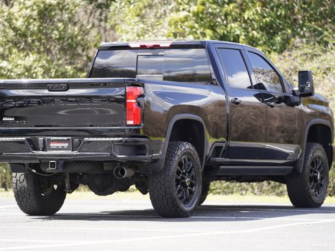 Used 2025 Chevrolet Silverado 2500 LTZ w/ LTZ Plus Package AWD/4WD image 51