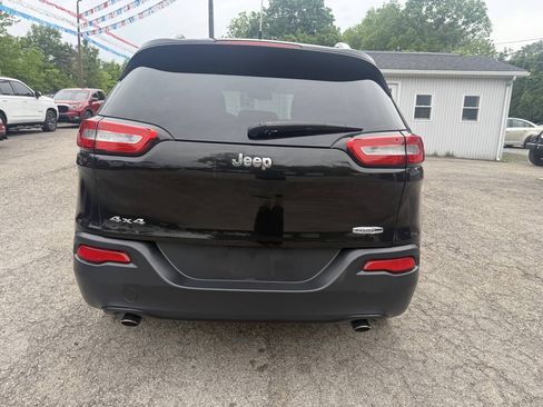 Used 2014 Jeep Cherokee Latitude AWD/4WD image 9