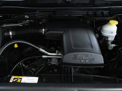 Used 2024 RAM 1500 Warlock AWD/4WD image 25
