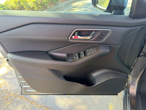 New 2026 Nissan Rogue Platinum image 16