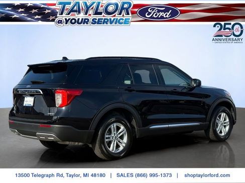 Certified 2024 Ford Explorer XLT w/ Equipment Group 202A AWD/4WD image 3