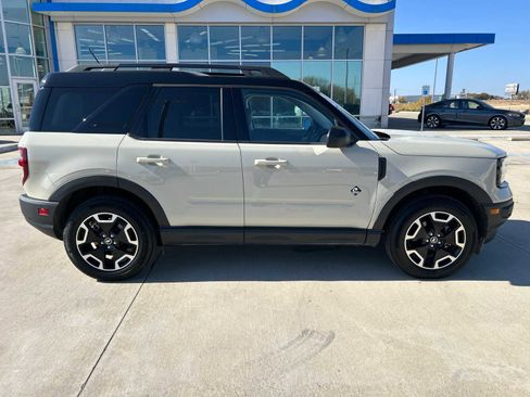 Used 2024 Ford Bronco Sport Outer Banks w/ Tech Package image 8