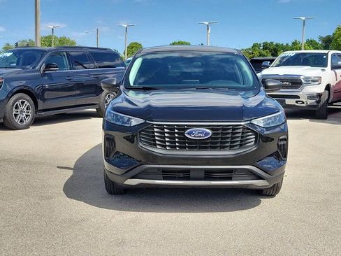 Certified 2025 Ford Escape Active FWD image 2