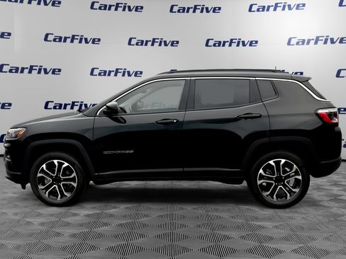 Used 2022 Jeep Compass Limited w/ Sun and Sound Group AWD/4WD image 2