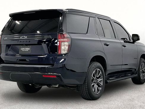 Used 2021 Chevrolet Tahoe Z71 w/ Z71 Signature Package AWD/4WD image 2