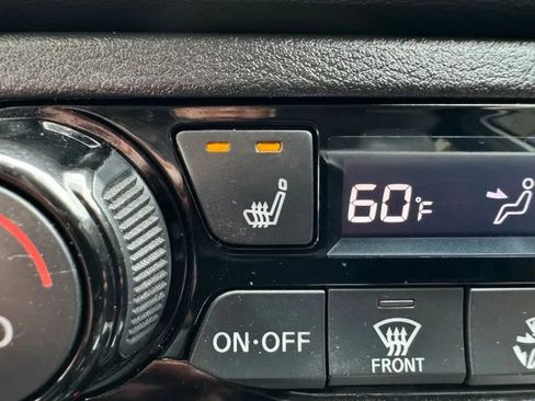 Used 2021 Nissan Kicks SR w/ SR Premium Package image 36