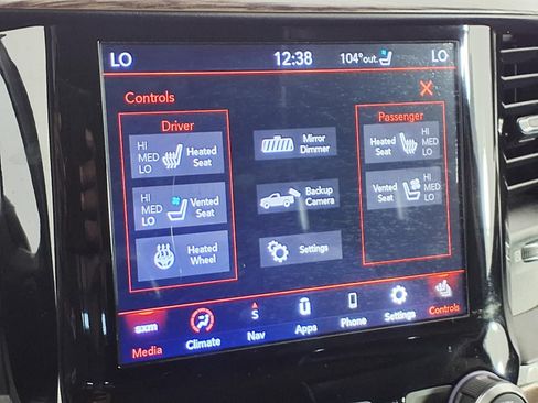 Used 2020 RAM 1500 Laramie AWD/4WD image 24