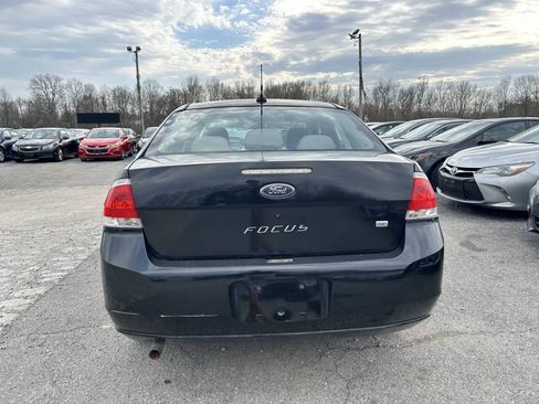 Used 2009 Ford Focus SE FWD image 7