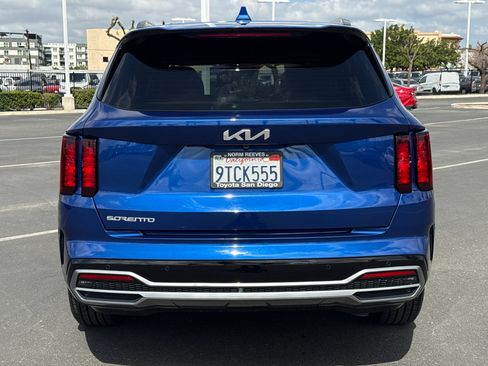 Used 2023 Kia Sorento EX w/ Panoramic Sunroof Package image 8