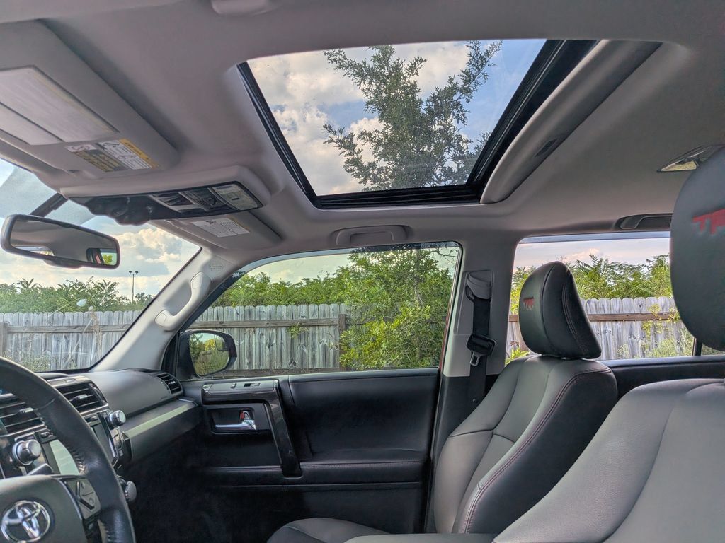 Used 2019 Toyota 4Runner TRD Off-Road Premium AWD/4WD image 22