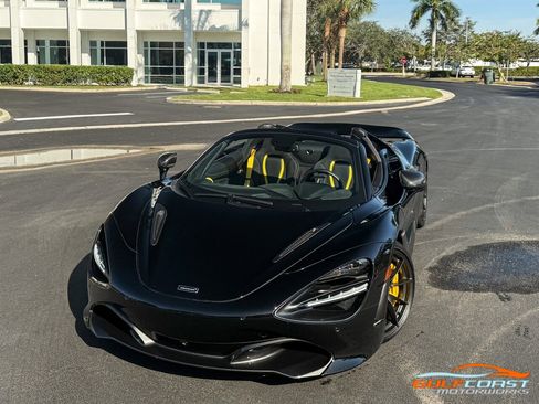 Used 2022 McLaren 720S Performance image 8