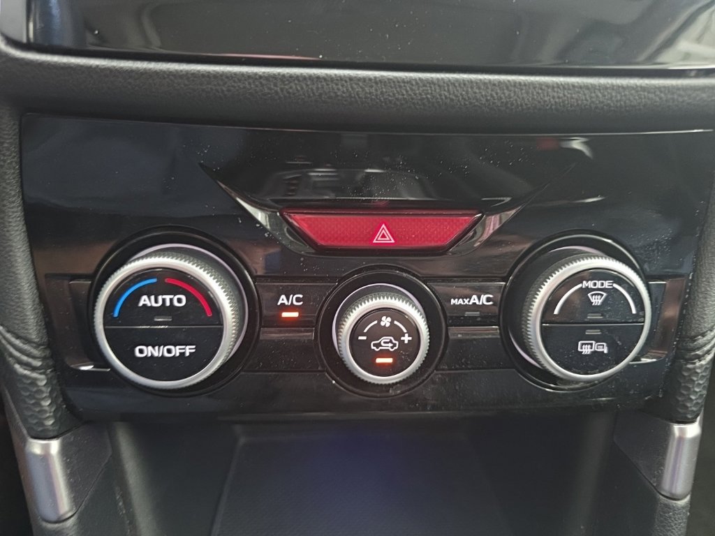 Used 2020 Subaru Forester Premium AWD/4WD image 32