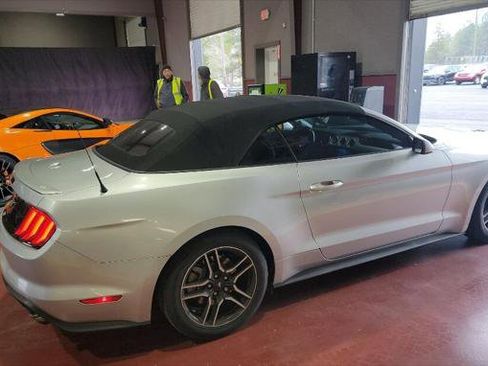 Used 2018 Ford Mustang Convertible w/ Equipment Group 101A image 8